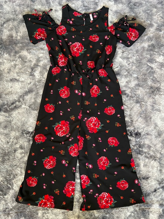 Xhilaration Pants - Xhilaration Black Floral Cold-Shoulder Jumpsuit with Red Rose Print